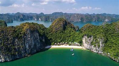 Thời Điểm Nào Trong Năm Thích Hợp Để Đi Du Lịch Vịnh Lan Hạ?