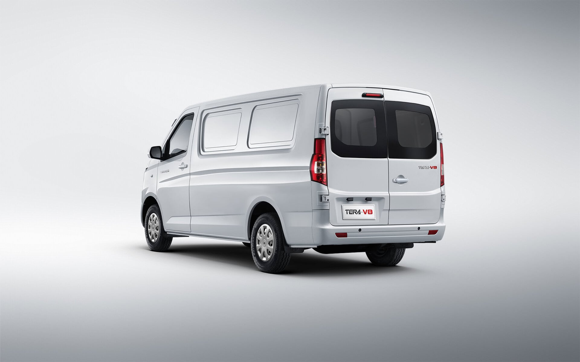 Lái Thử TERA V8 - Trải Nghiệm Thực Tế Cùng Ô Tô Thái Phong
