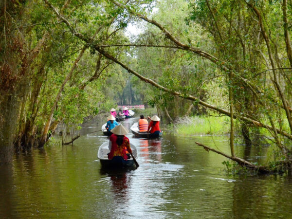 Giá Vé Các Hoạt Động Được Yêu Thích Tại Khu Du Lịch Làng Nổi Tân Lập