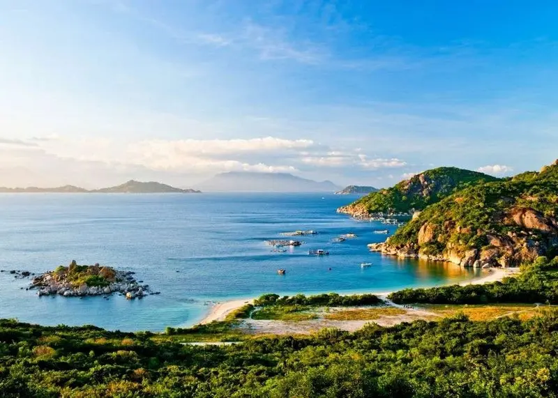 Bãi biển ninh chữ